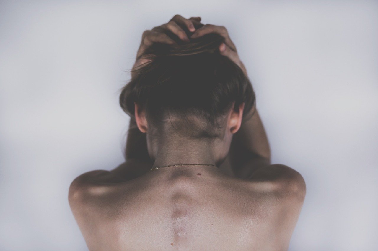 7 Ways to Relieve Extreme Neck Pain